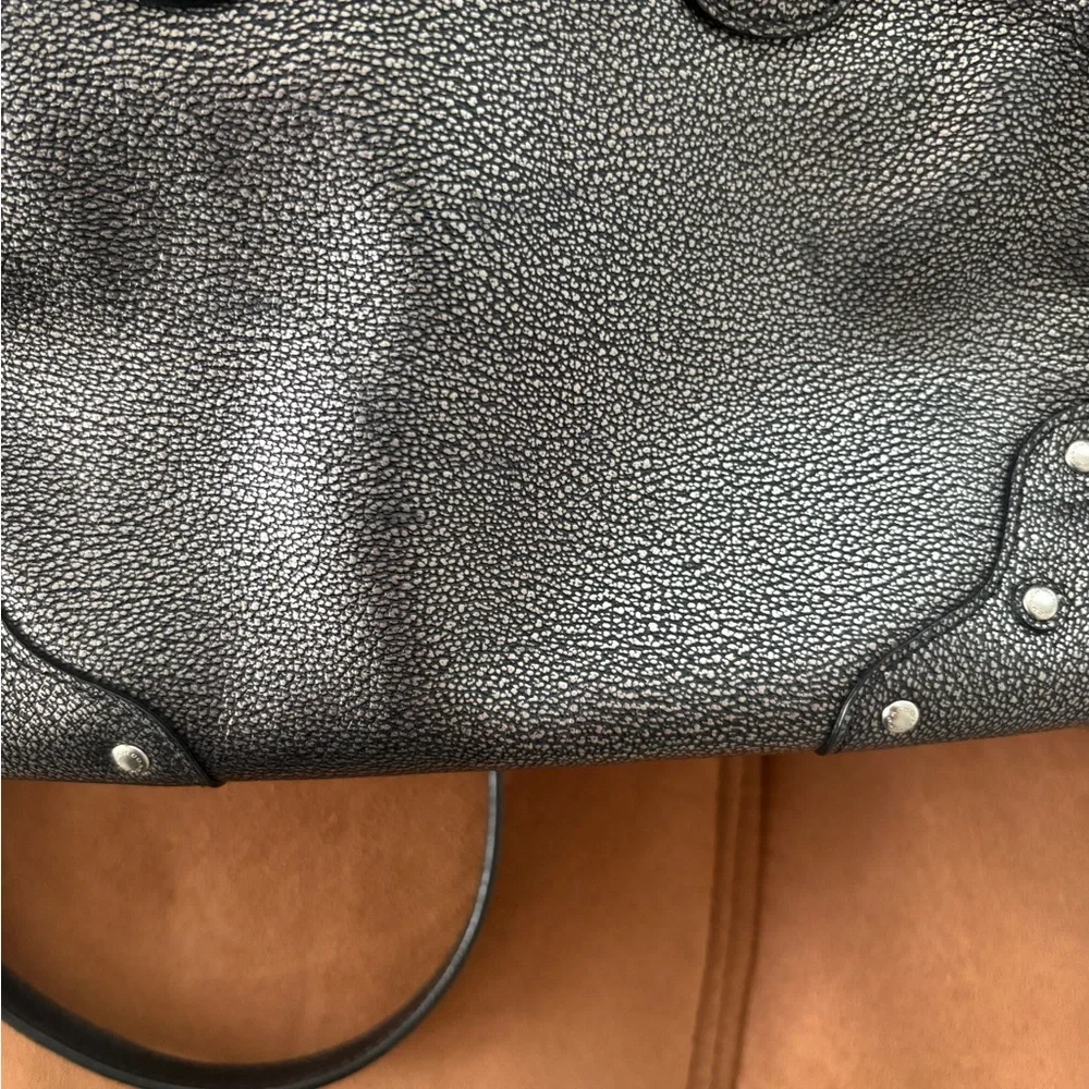 Metallic silver coach small Handbag - Picture 6 of 7